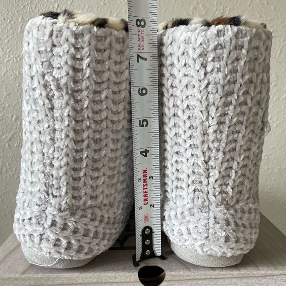 NIB BearPaw Winter White Josephine Slipper Booties Size S,L, and XL - Picture 3 of 9